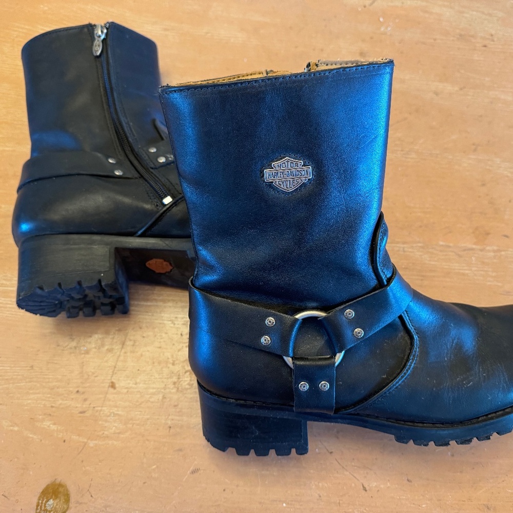 Harley-Davidson® Women's Ashby Harness Zip Black Leather Motorcycle Boots D84187
